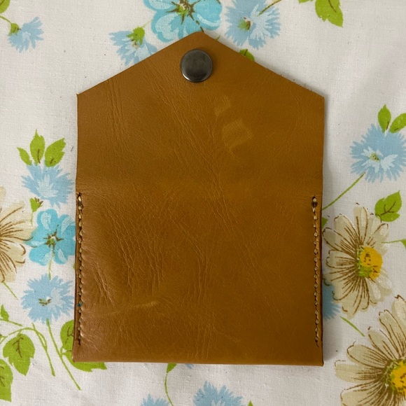 Handmade Genuine Leather Wallet - Picture 4 of 5